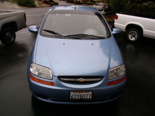 2004 chevrolet aveo base hatchback 4-door 1.6l