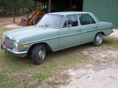 1973 220 mercedes 4 dr sedan 4 cyl gas solid car needs timing gear,barn find