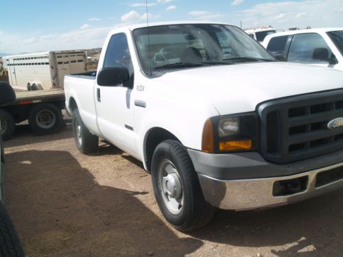 2006 ford f250 pickup  one owner construction pickup, with 3000 every mile serv