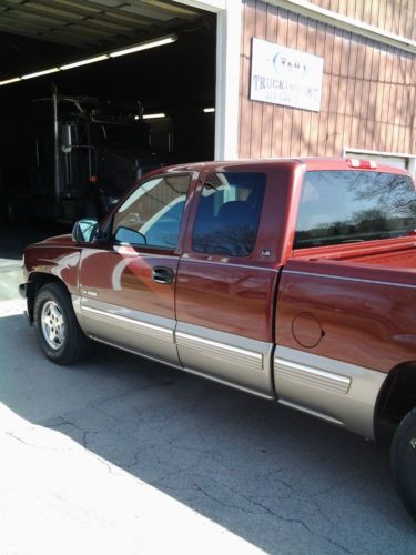 1 owner chevy silverado ls with 39,000 miles