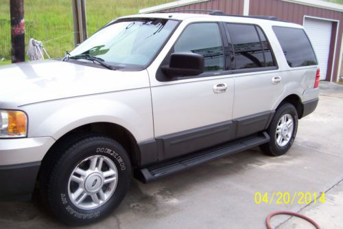 2004 ford expedition xlt sport utility 4-door 4.6l