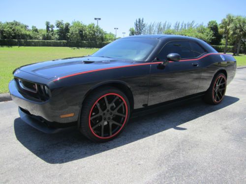 2010  dodge challenger r/t mopar edition