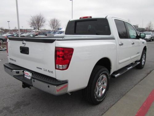 2014 nissan titan sv