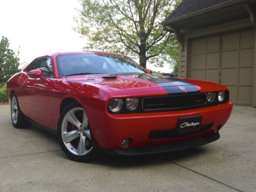 2010 dodge challenger srt8 coupe supercharged 562hp 6-speed