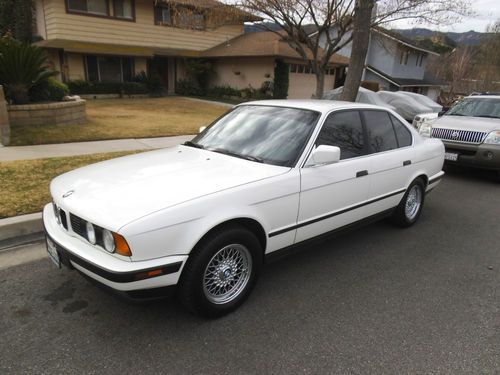 89 535i one owner bmw in mint condition, garaged or covered its entire life!!