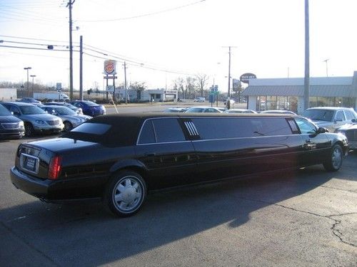 2003 cadillac deville limo only 13k miles clean carfax 1 owner full bar &amp; dvd's!