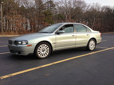 Clean car fax-1 owner-great condition!!- recently serviced!!runs and drives 100%
