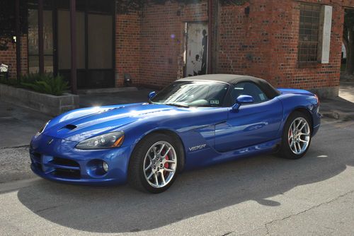 2006 dodge viper srt-10 convertible 2-door 8.3l