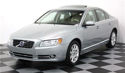 No reserve auction leather moonroof heated seats bluetooth 2011 warranty silver