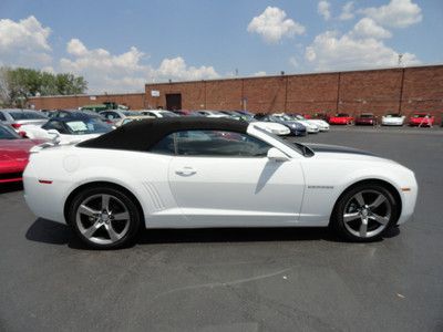 Convertible 3.6l on*star leather 20" rims back up camera we offer financing