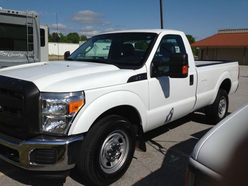 2011 ford f350 like f250 work truck