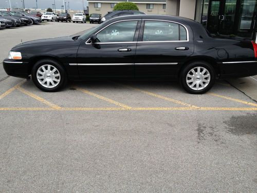 2009 lincoln town car signature limited sedan 4-door 4.6l