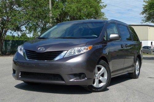 2013 toyota sienna le 3.5l v6 abs cruise camera dual power side doors alloys xm