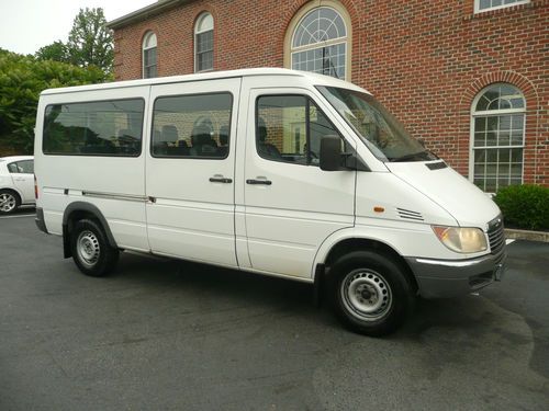 2002 freightliner sprinter 2500 hc passenger van turbo diesel rear ac 207k miles