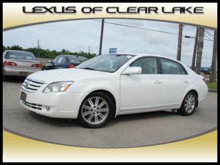 2007 toyota avalon limited  navigation  one owner  clean carfax