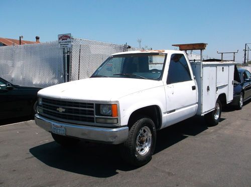 1990 chevy pick up 3500, no reserve