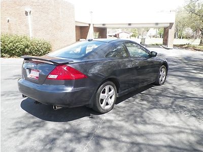 Two Door Honda Accord with leather CD Heated Seats cold ac, image 5