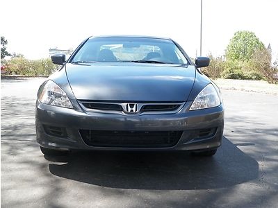 Two Door Honda Accord with leather CD Heated Seats cold ac, image 8