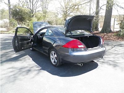 Two Door Honda Accord with leather CD Heated Seats cold ac, image 11