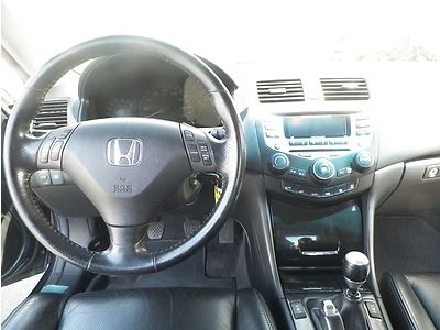 Two Door Honda Accord with leather CD Heated Seats cold ac, image 21