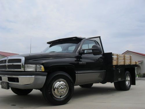 1995 dodge 3500 flatbed truck   ***nice***12 valve***low miles***