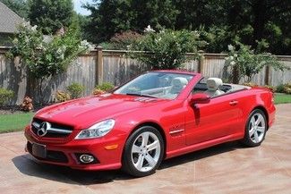 One owner p1 amg pkg  keyless go  pano roof  nav  low miles new michelins
