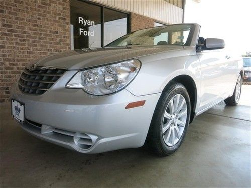 2010 convertible automatic transmission power front seats keyless entry 25k