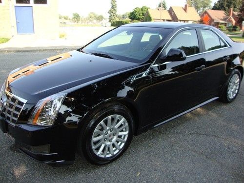 2012 cadillac cts awd luxury v6 sunroof onstar very low miles &amp; low reserve!!