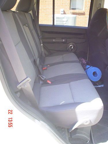 2010 jeep commander limited sport utility 4-door 5.7l hemi