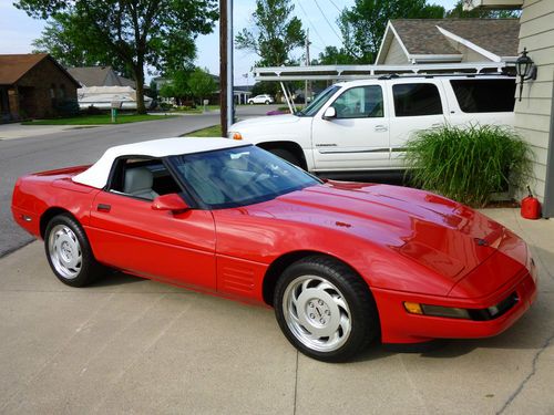 Buy Used 1992 Red Corvette With White Convertible Top