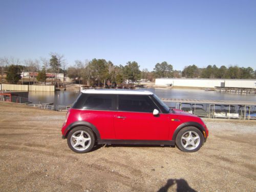 2004 mini cooper loaded out automatic leather moonroof and more needs repairs
