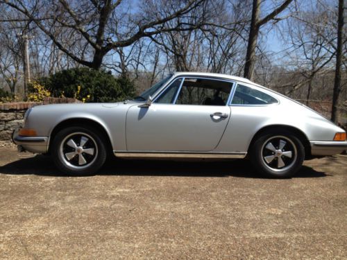 1970 porsche 911 t silver coupe w/ sunroof ~ runs great!