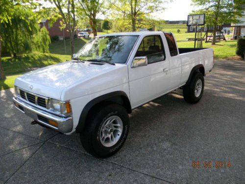 1995 Nissan pickup xe king cab #9