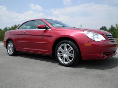 Limited inferno red pearlcoat hardtop convertible leather chrome wheels nav 83k