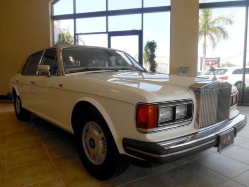 -1986 rolls royce silver spur -picnic tables -white -manuals included