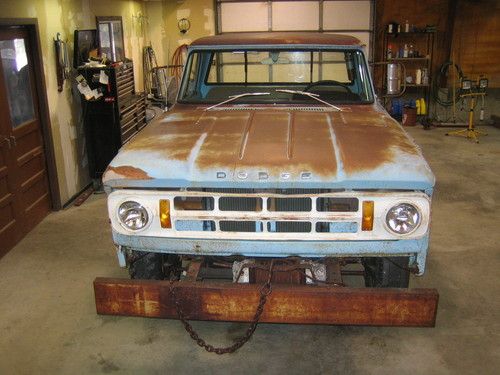 1968 dodge d200 power wagon