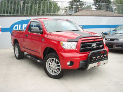 2008 toyota tundra !!!! smoking hot one of a kind ...no reserve