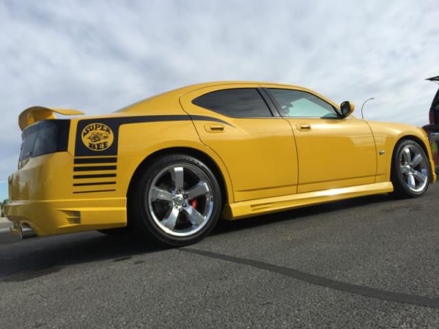 Dodge: charger super bee srt8