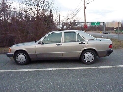 #1993 mercedes-benz e-190 e # runs good! low reserve!  must see!! #