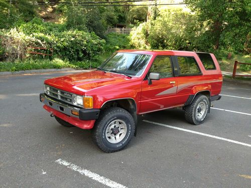 1989 Toyota 4Runner SR5 A/C NICE Clean 5Spd Manual No Reserve!, image 1