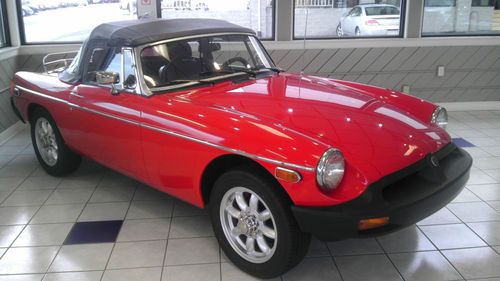 Beautiful 1976 mgb roadster convertible - an mg enthusiast's dream!