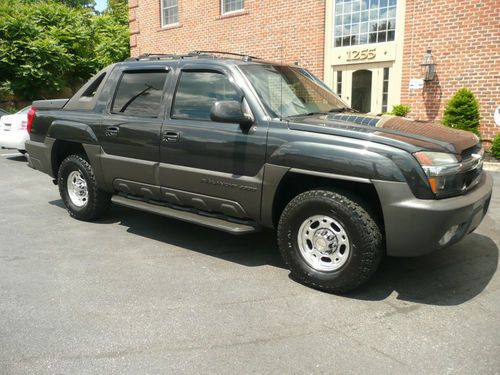 2003 avalanche 2500 4x4 8.1l lt 86k miles sunroof leather bose very nice truck