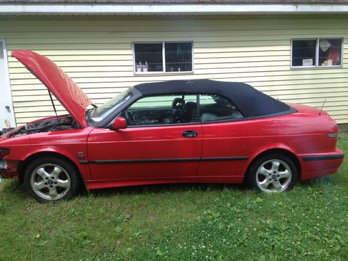 Project, saab 9-3 2001 red convertible engine only 73k, does start