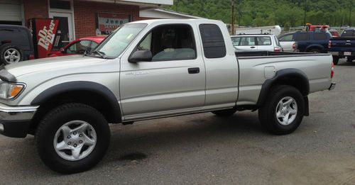 Used Trucks For Sale In Ma >> Find used 2004 Toyota Tacoma Extended Cab 4x4 V6 NICE in ... Used Trucks For Sale In Ma >> Find used 2004 Toyota Tacoma Extended Cab 4x4 V6 NICE in ...