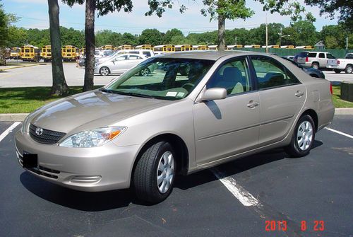 2004 toyota camry le - low miles less than 58,600 clean 1 owner car, smoke free