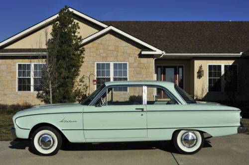 1961 ford falcon 2 dr sedan