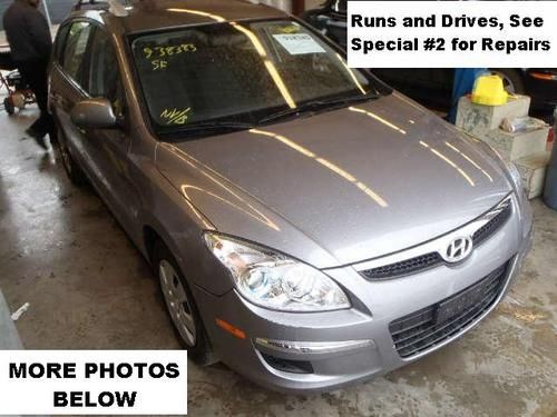 2011 hyundai elantra 27,000 miles, silver hatchback touring automatic best offer