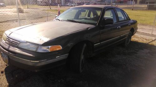 1994 ford crown vic 205,801 miles have key starts &amp; runs needs your tlc