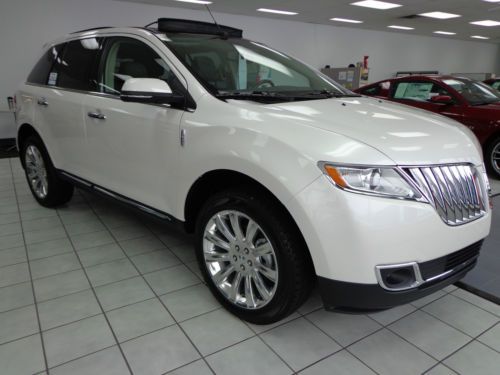 New 2013 mkx v6 awd premium package navigation rear camera heated cooled seats