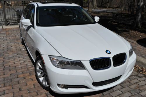 Find Used 2011 Bmw 328i Xdrive Base Sedan 4 Door 3 0l In